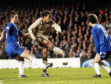 This week in football history: Ronaldinho v Chelsea